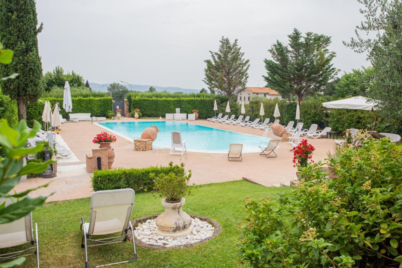 Hotel Villa Verde Ривоторто Екстериор снимка