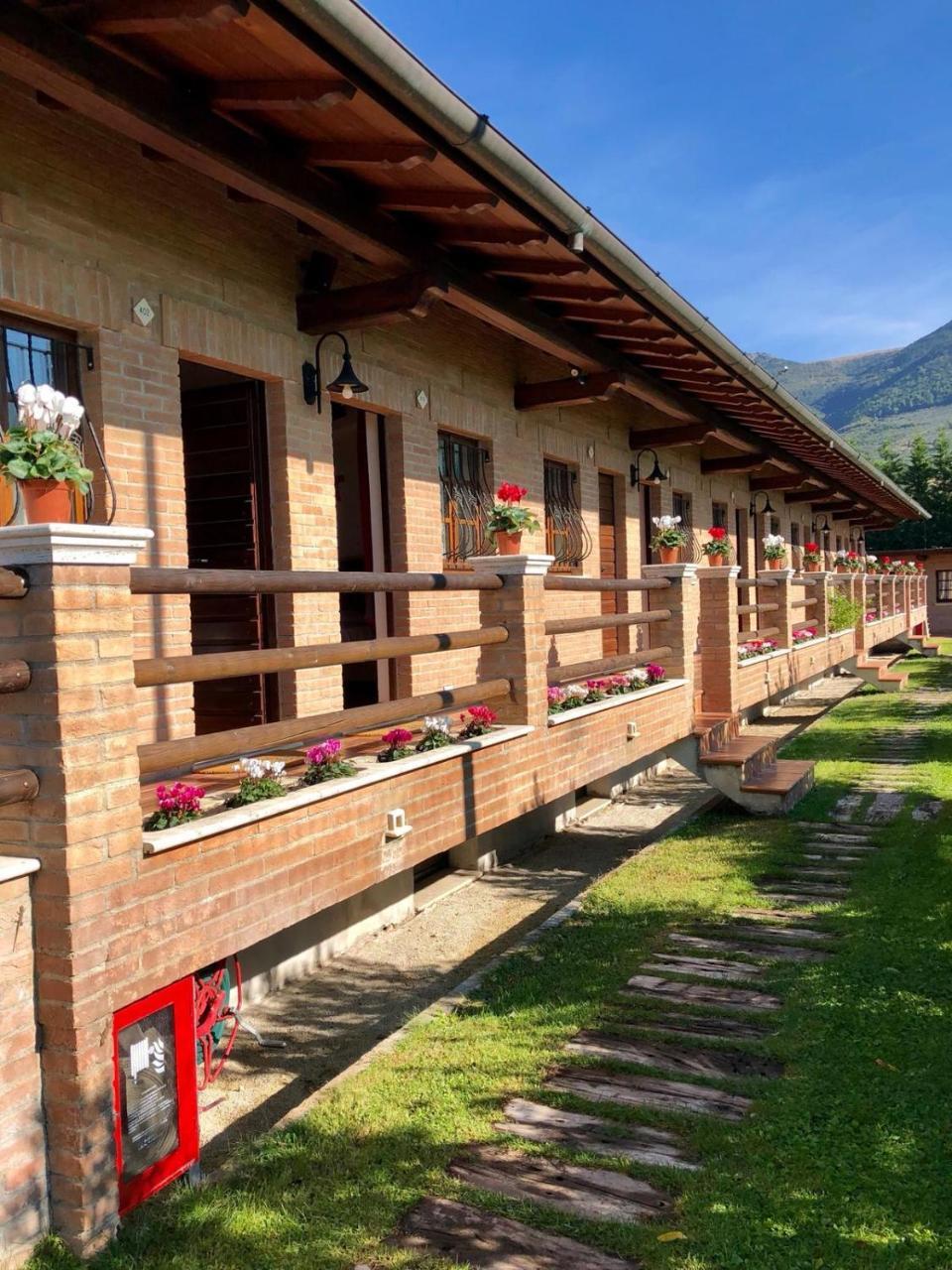 Hotel Villa Verde Ривоторто Екстериор снимка